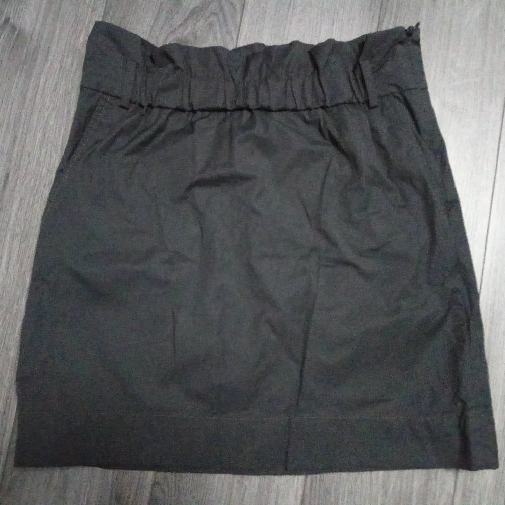 Banana Republic Dark Gray Paperbag Skirt NWOT